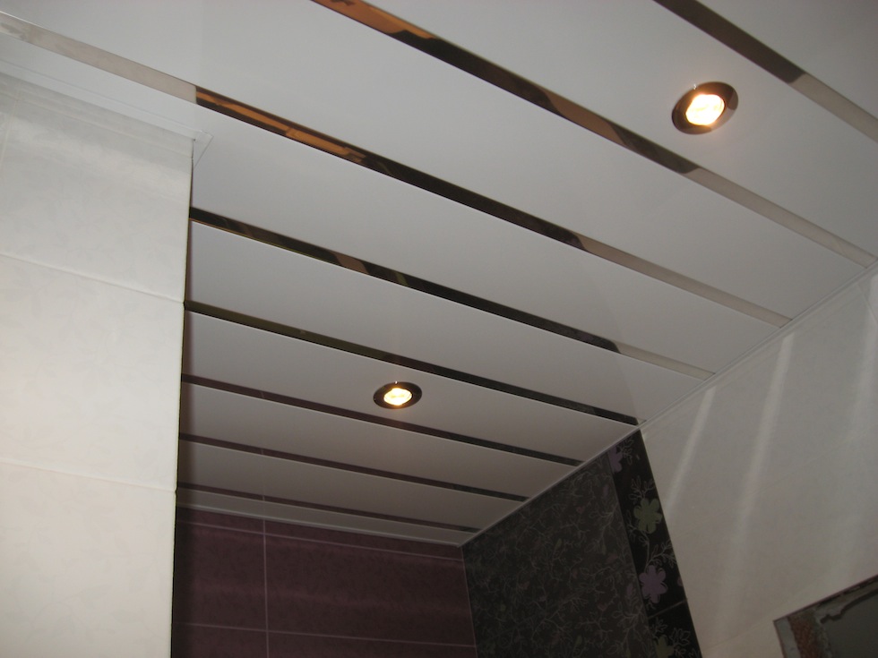 Реечный потолок 150 мм со вставкой 25 мм